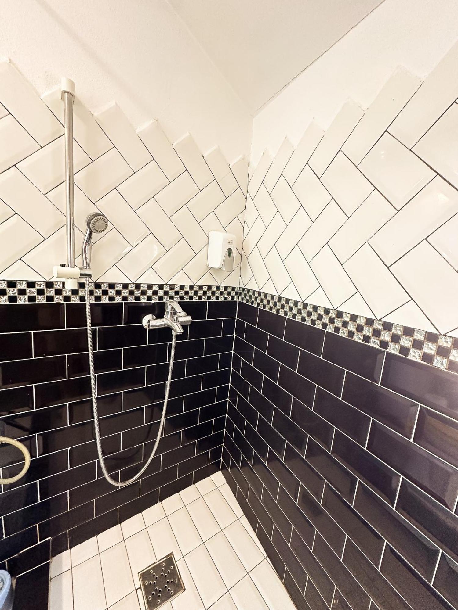 The Vintage - Wonderful Apartment In Best Location Craiova Eksteriør bilde