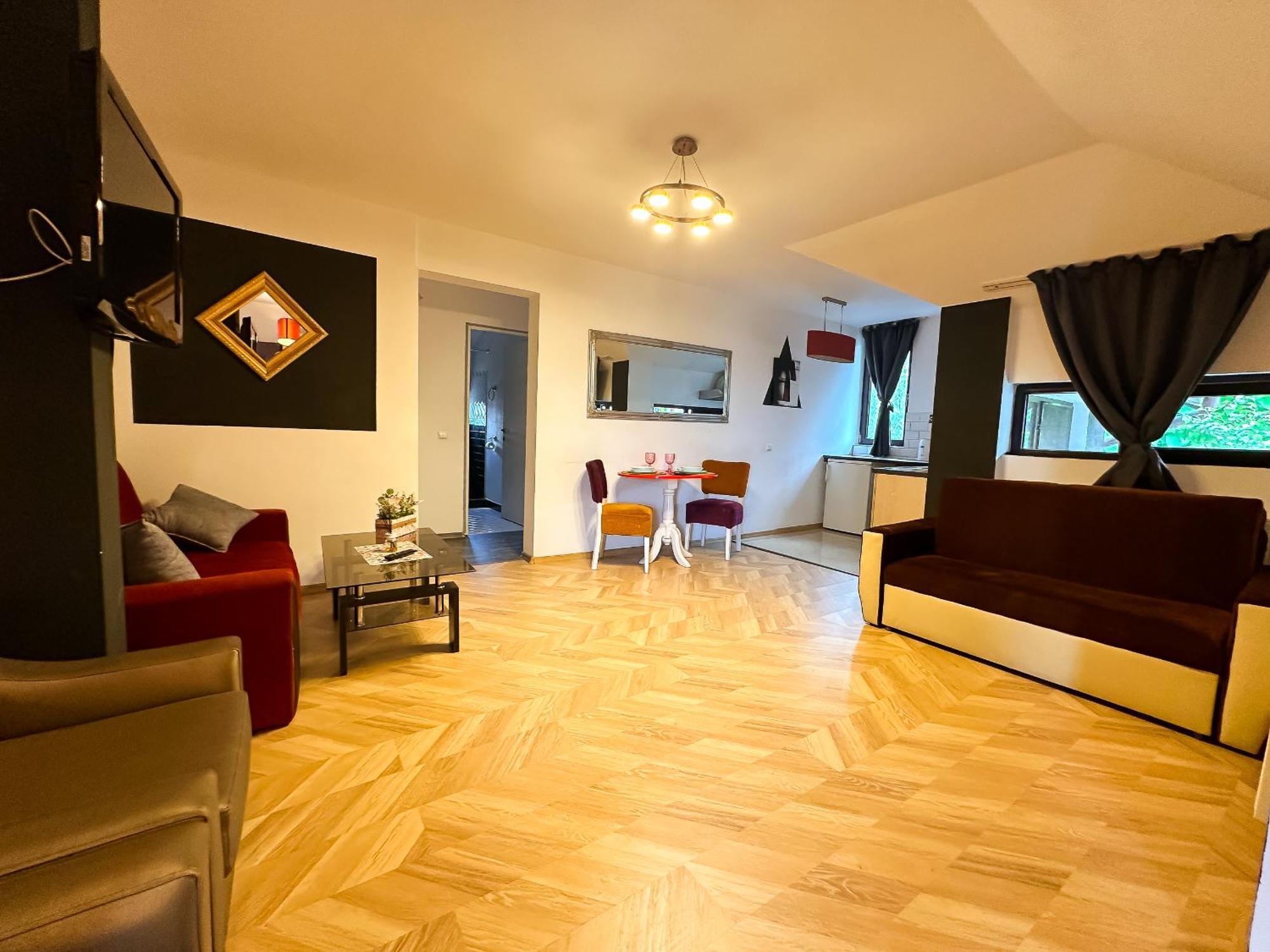 The Vintage - Wonderful Apartment In Best Location Craiova Eksteriør bilde