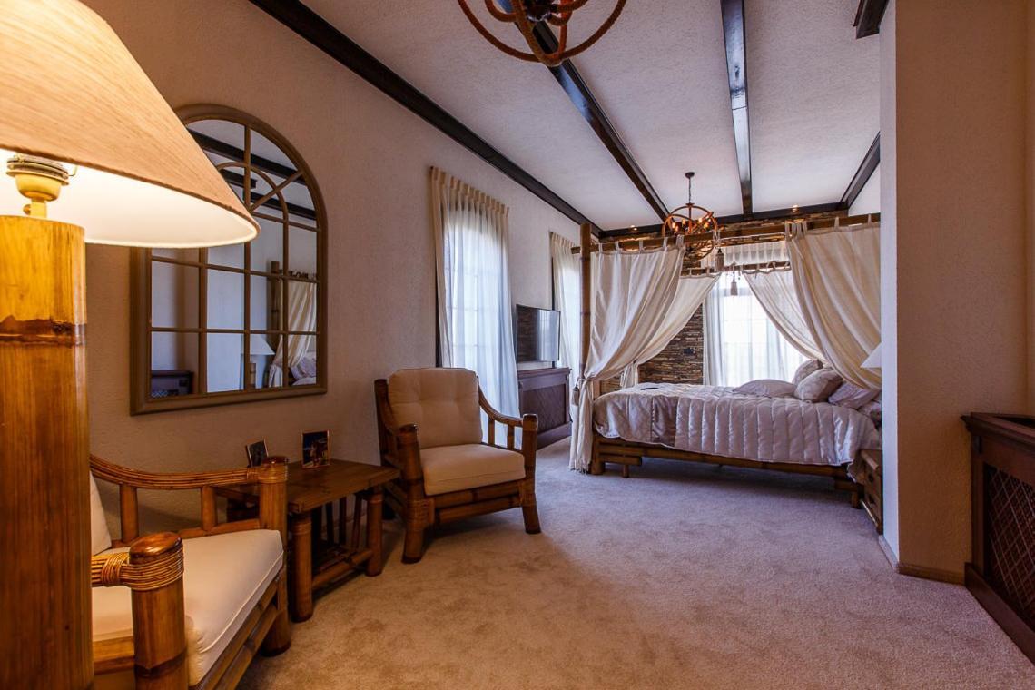 The Vintage - Wonderful Apartment In Best Location Craiova Eksteriør bilde
